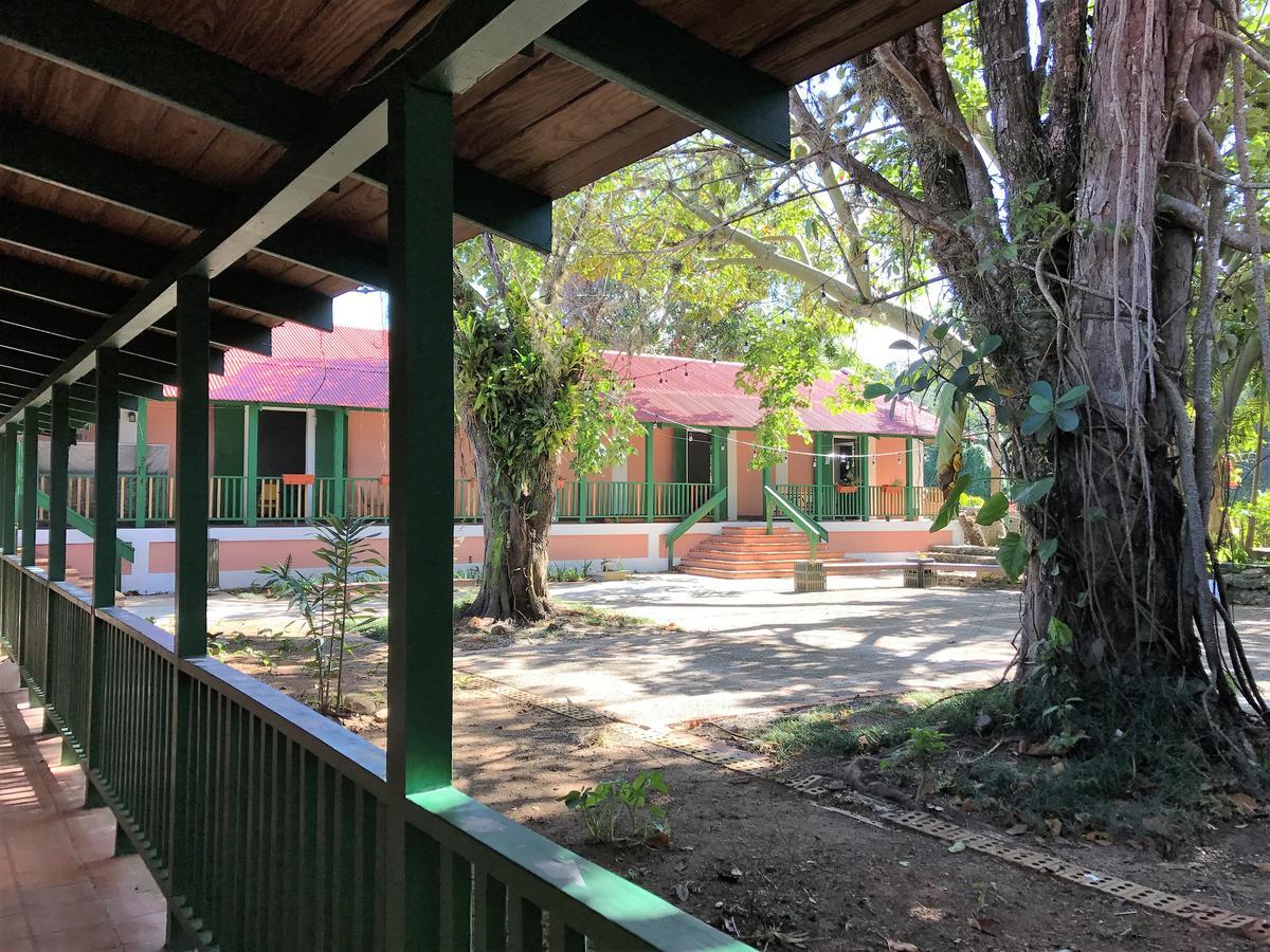 Hotel Hacienda Juanita à Maricao Extérieur photo
