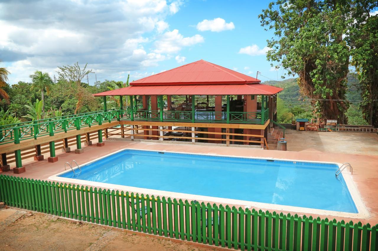 Hotel Hacienda Juanita à Maricao Extérieur photo