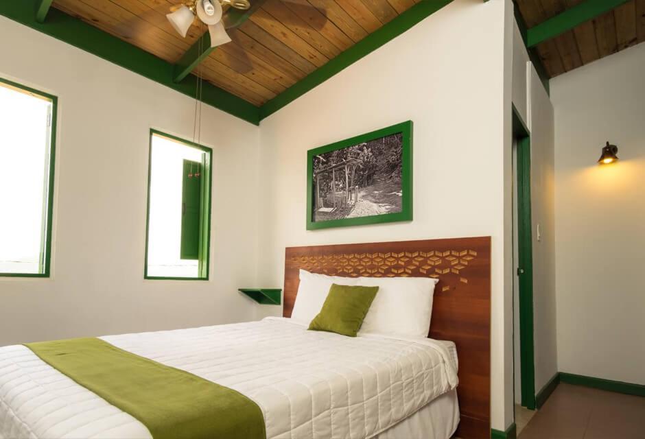 Hotel Hacienda Juanita à Maricao Extérieur photo